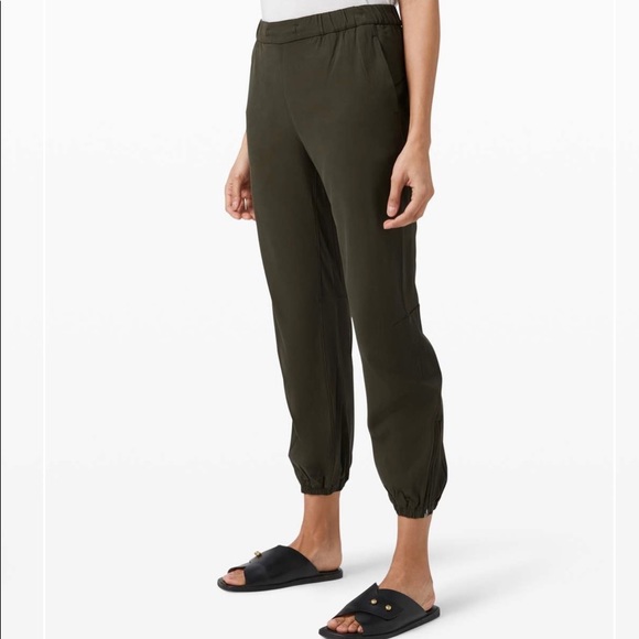 lululemon athletica Pants - Lululemon Essential Affinity Mid Rise Jogger in Dark Olive